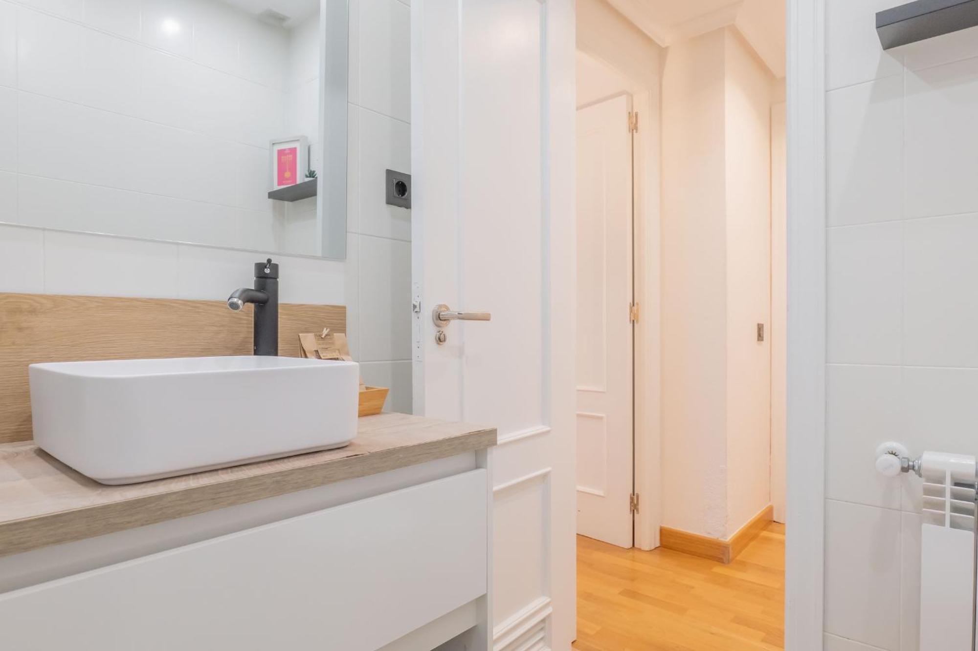 Nabucco Apartment โอเบียโด ภายนอก รูปภาพ