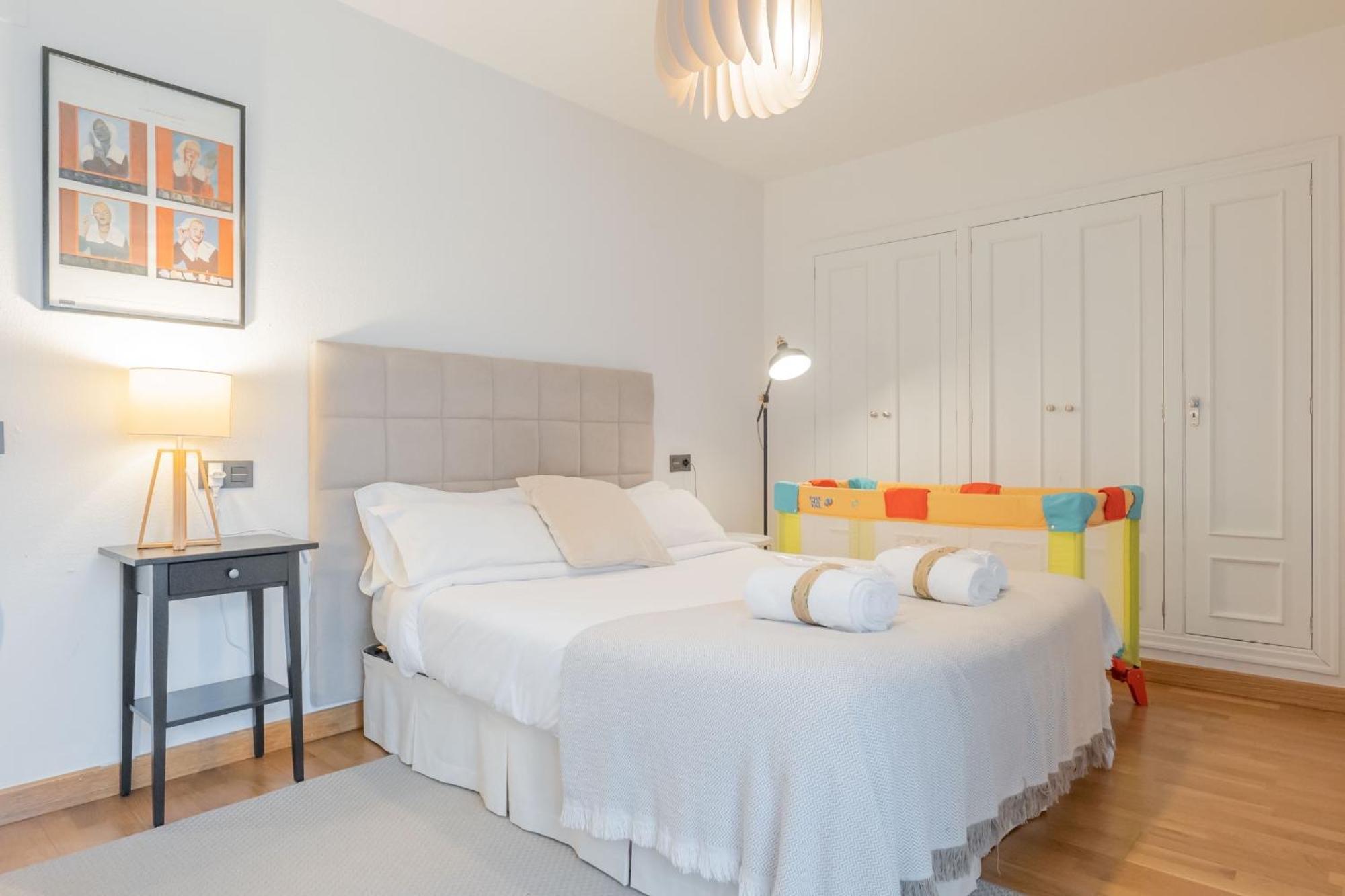 Nabucco Apartment โอเบียโด ภายนอก รูปภาพ