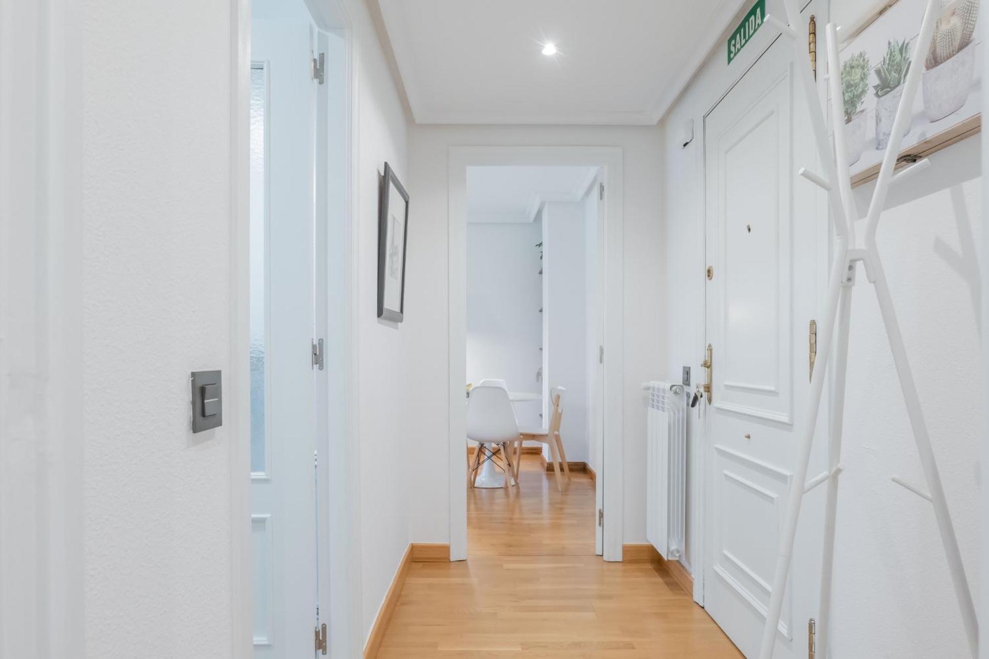 Nabucco Apartment โอเบียโด ภายนอก รูปภาพ